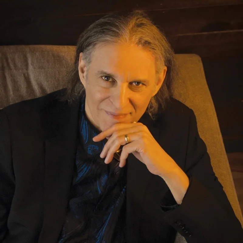Howard Levy 頭貼